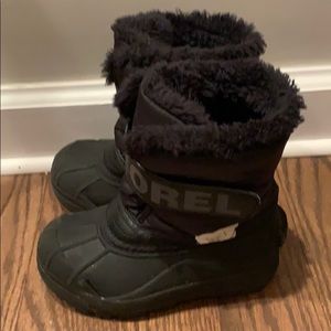 Sorel kids snow shoes